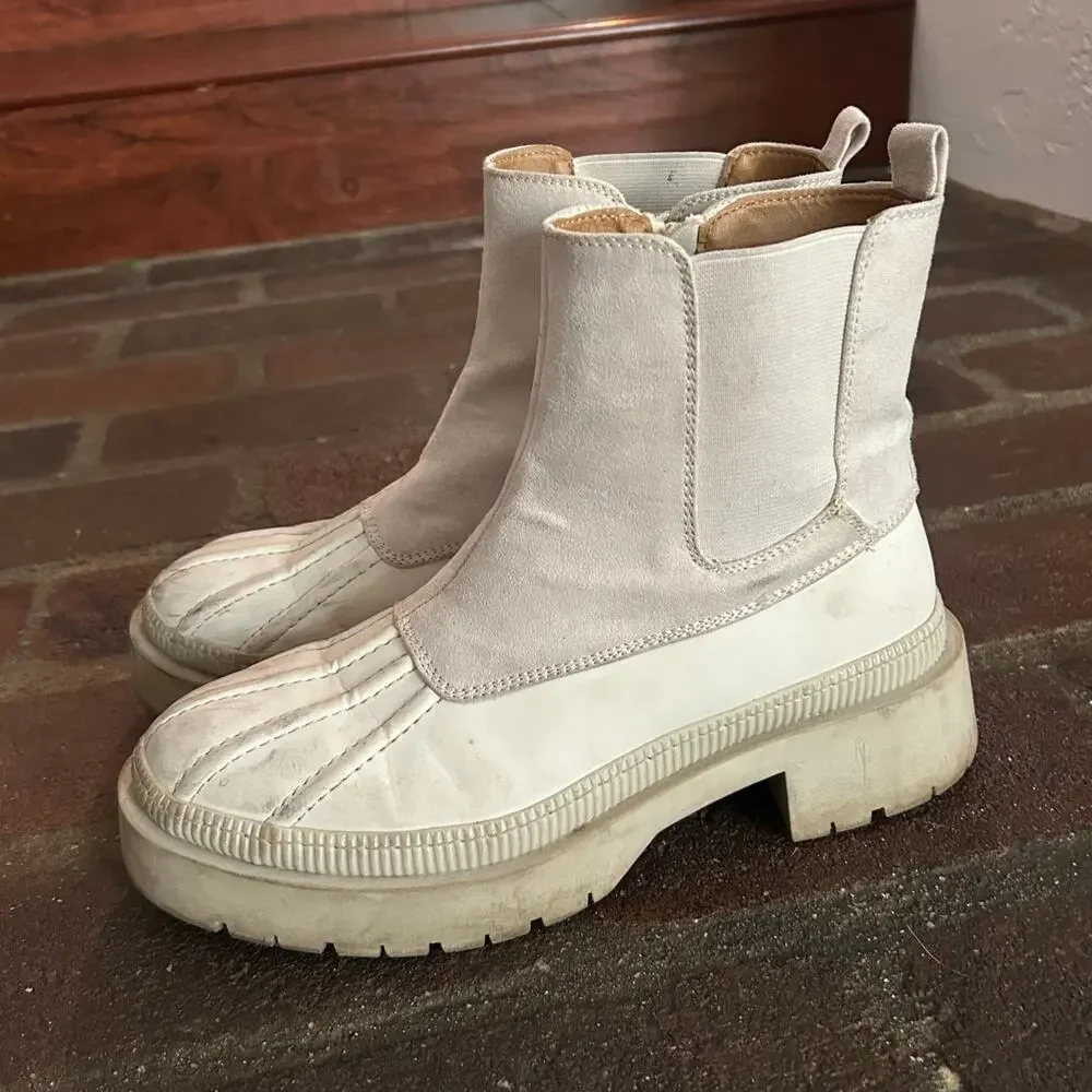 Chelsea Rain Duck Boots Cream Faux Suede Waterproof Lug Sole Size 8.5